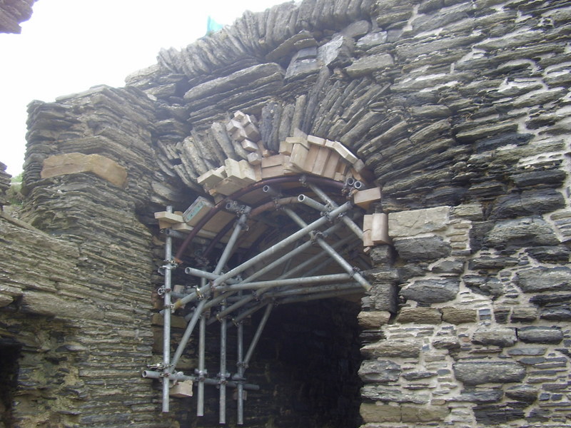 Gate Keep arch shoring